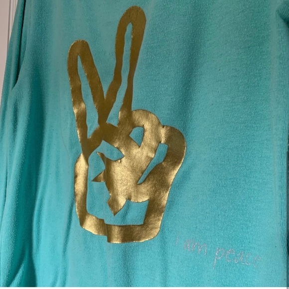 Peace Love World Comfy “I am peace” sweatshirt - Picture 6 of 10